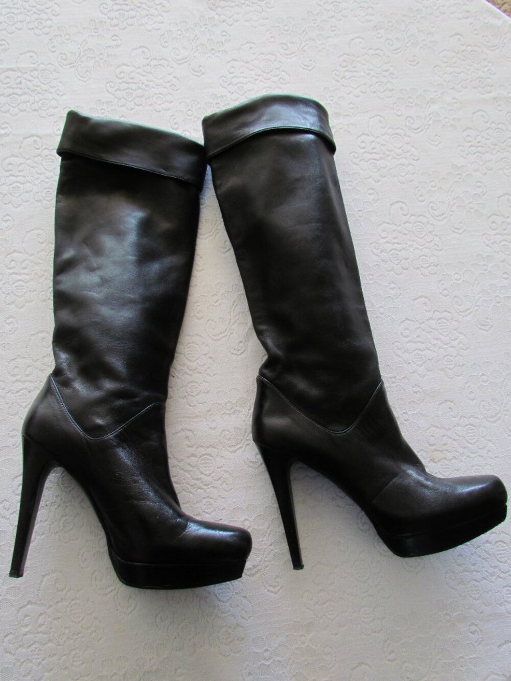 STUART WEITZMAN, BLACK LEATHER w FOLD-OVER PLATFORM BOOTS, PIRATE COSTUME, SPAIN